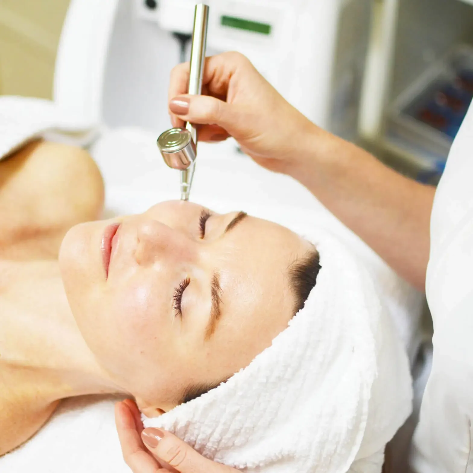 Oxygen Face Rejuvenation Treatment